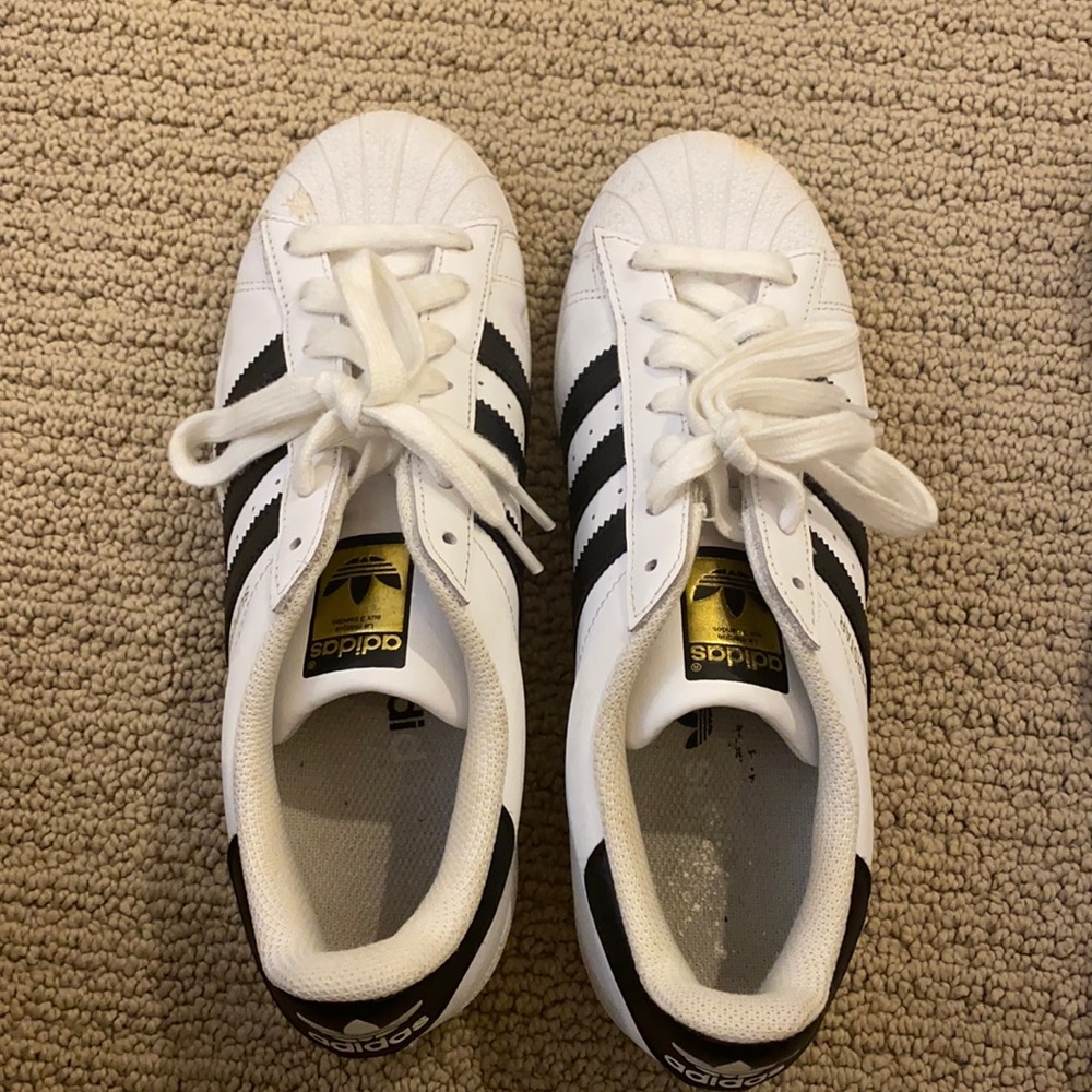 Adidas Superstar Sneakers